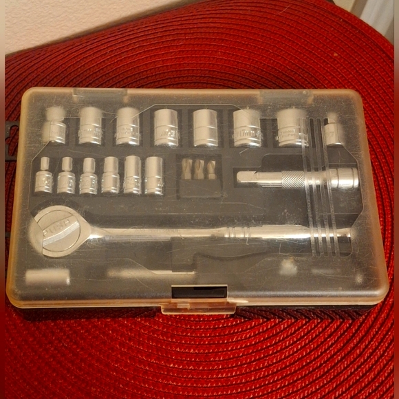 21 peice socket set - Picture 1 of 2